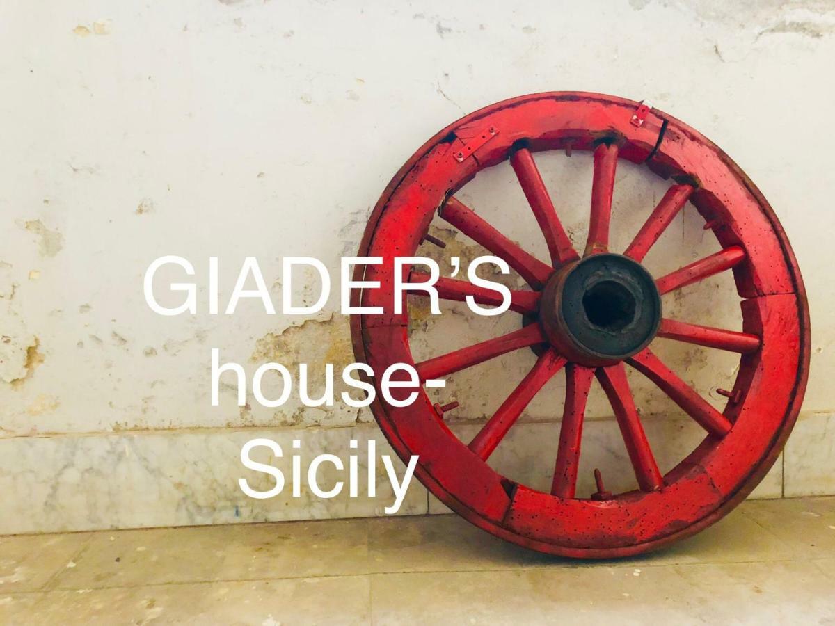 Appartamento Giader'S House - Free Parking Aeroporto di Catania Fontana Rossa Esterno foto